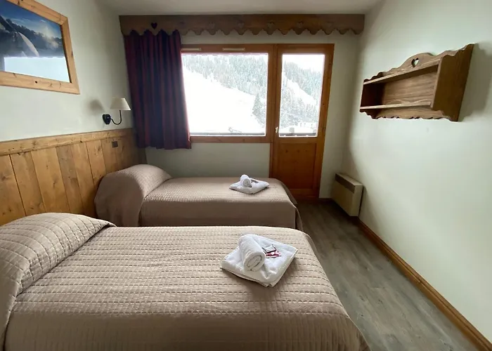 Les Rhododendrons ラ・プラーニュ